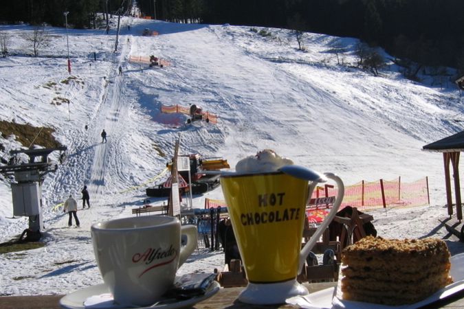 Čekání na štědrovečerní nadílku si mohou lyžaři zkrátit na Štědrý den ve Ski areálu Razula.