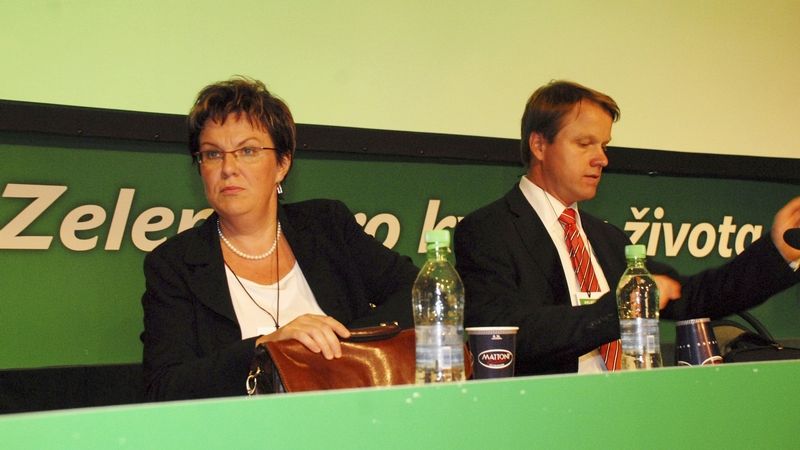 Místopředsedkyně zelených Dana Kuchtová a předseda zelených Martin Bursík na sjezdu Strany zelených