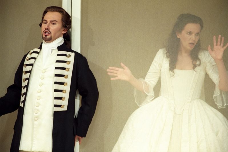 Mariusz Kwiecień na archivním snímku ve Figarově svatbě (2003)
