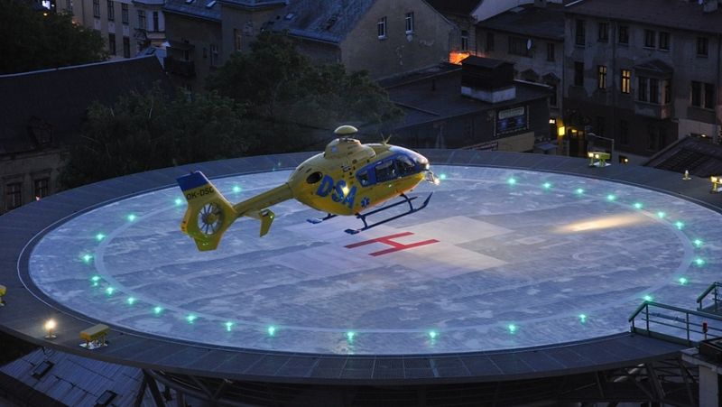 V liberecké nemocnici mohou od středy přistávat vrtulníky záchranné služby.