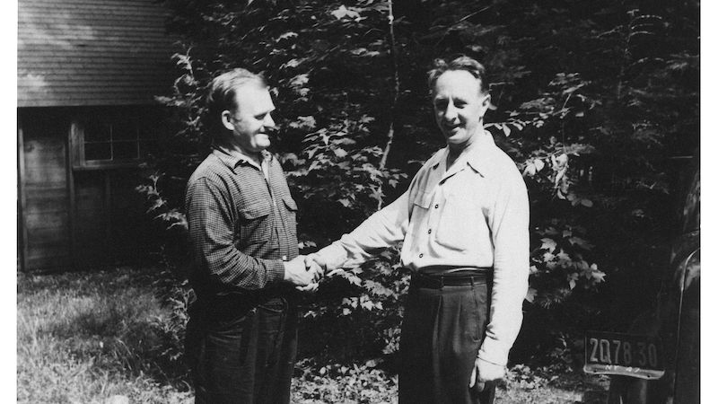 Bohuslav Martinů s Frankem Rybkou, Keene Valley 1947.