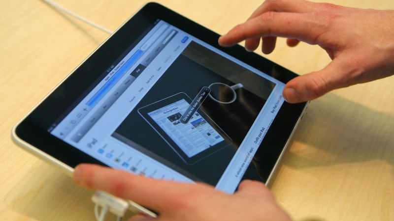 Fenomén počítačových tabletů rozpoutal počítačový gigant Apple se svým iPadem.