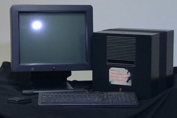 Pomocí tohoto počítače Timothy Berners-Lee vytvořil jeden z největších fenoménů dnešní doby