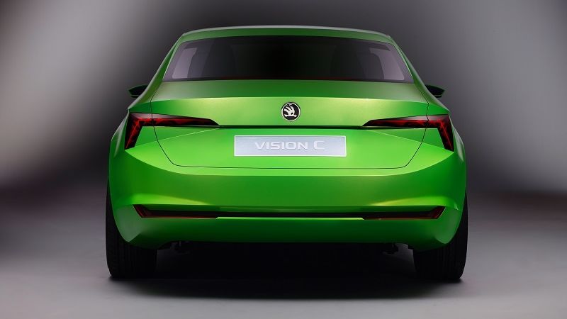 Zadní světla konceptu Škoda Vision C nenavazují na oktávkovou tradici svítilen do tvaru písmene C.