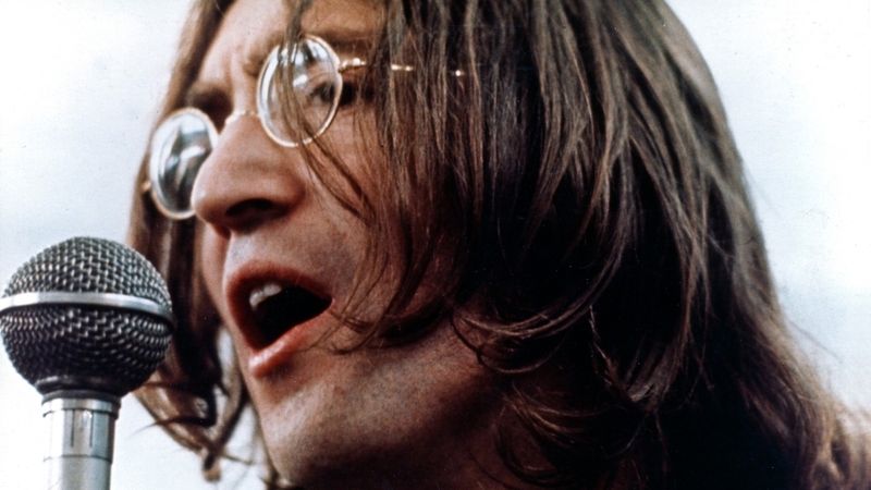 John Lennon zemřel před čtyřiceti lety.