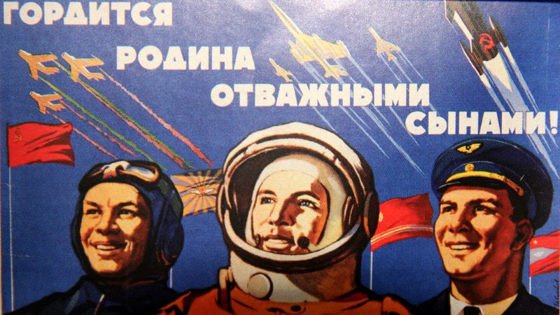 Propagandistický plakát velebící úspěchy sovětského státu