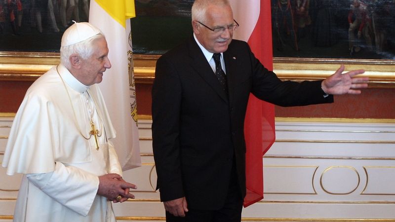 Papež Benedikt XVI. s prezidentem Václavem Klausem na Pražském hradě