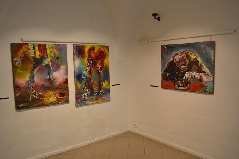 Tomáš Měšťánek vystavuje v Kroměříži celkem 78 pláten.