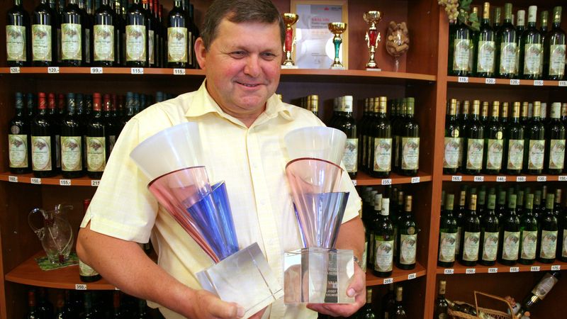 Dvě ceny pro vinaře roku, získané ve dvou letech po sobě, jsou ojedinělým úspěchem Josefa Valihracha.