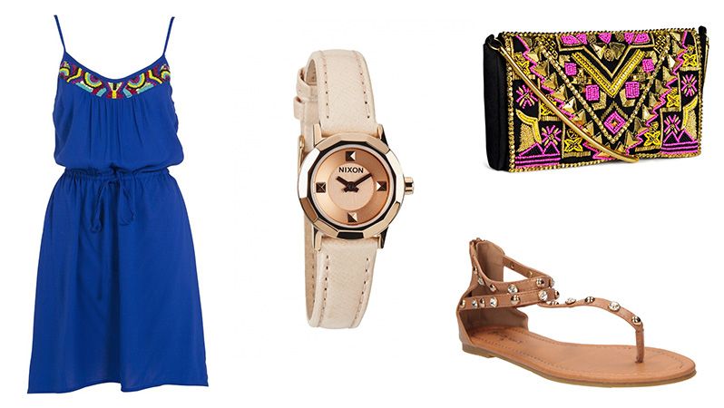 Modré šaty s korálky, F&F 449 Kč. Zlaté Nixon hodinky s cvoky, Femipleasure 2590 Kč. Zlato růžová kabelka, H&M 899 Kč. Sandálky, CCC 399 Kč.