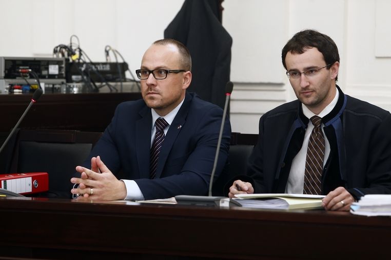 Vladimír Sitta ml. (vlevo) u soudu