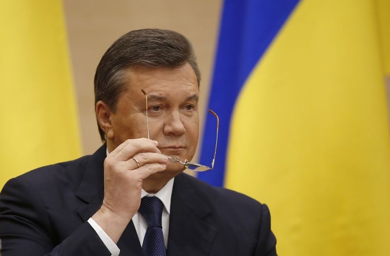 Viktor Janukovyč na mimořádné tiskové konferenci.