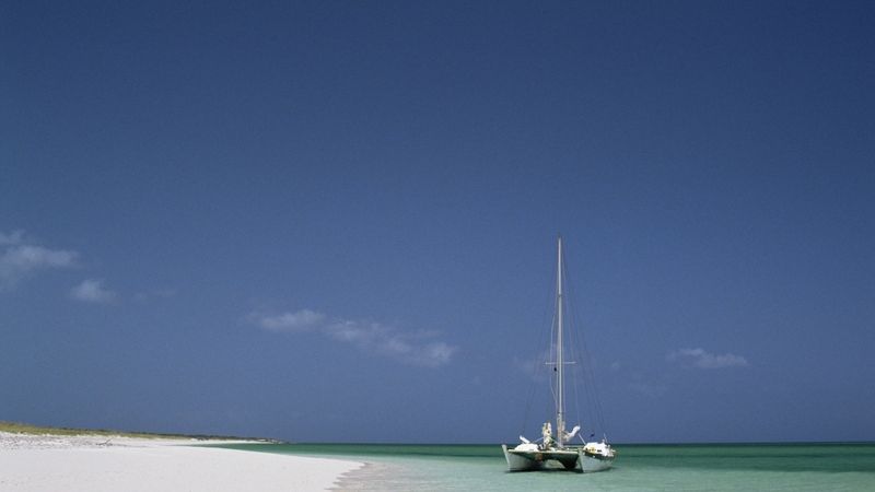 Pobřeží na ostrově Parrot Cay