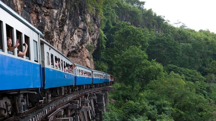Vlak v Thajsku. Ilustrační foto