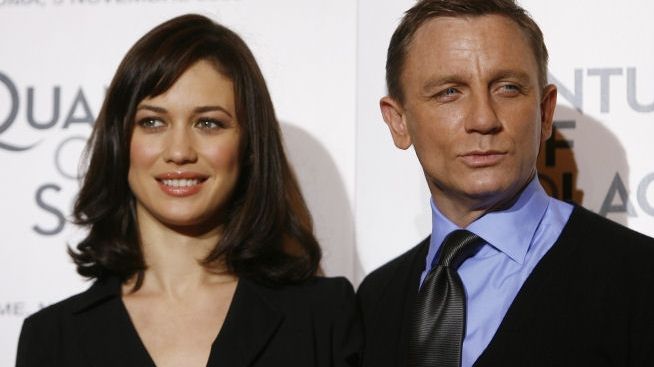 Aktuální bondgirl Olga Kurylenková a novodobý James Bond Daniel Graig