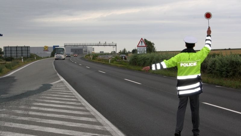 V neděli se na dvou místech jižní Moravy uskutečnily policejní kontroly dálkových autobusových linek.
