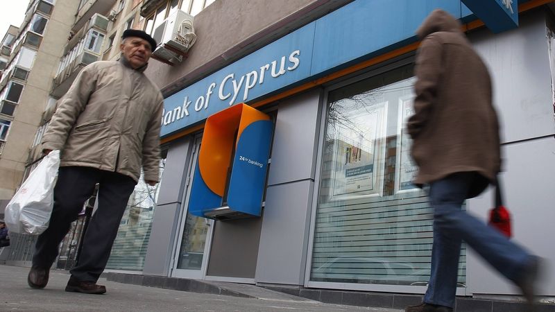 Bank of Cyprus sníží pracovní sílu o čtvrtinu.