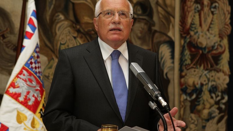 Prezident Václav Klaus komentuje schválení Lisabonské smlouvy v Senátu