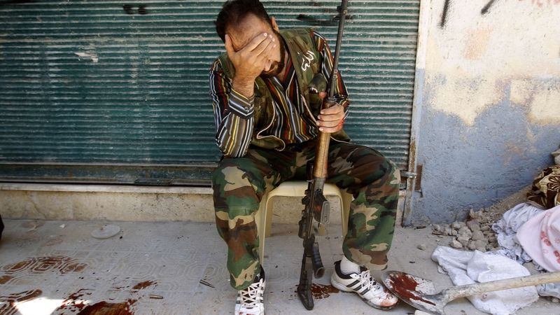 Povstalecký bojovník v syrském Halabu