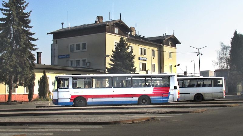 Nymburské přednádraží a autobusovou stanicí.