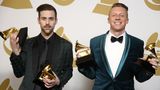 Grammy pro Daft Punk i Macklemora a Ryana Lewise 