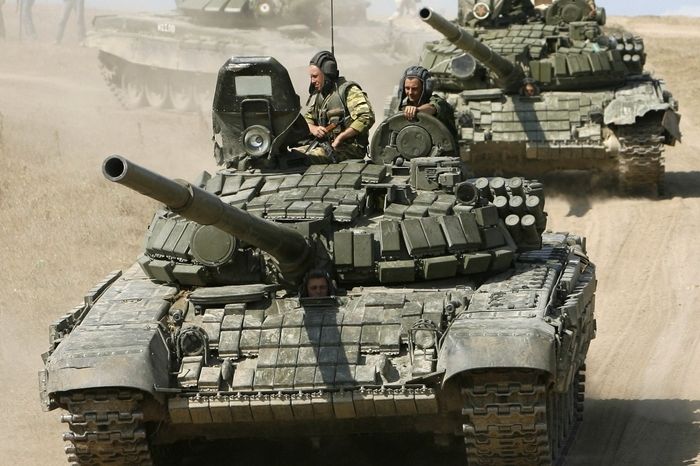 Ruské tanky odjížějí z Gori.