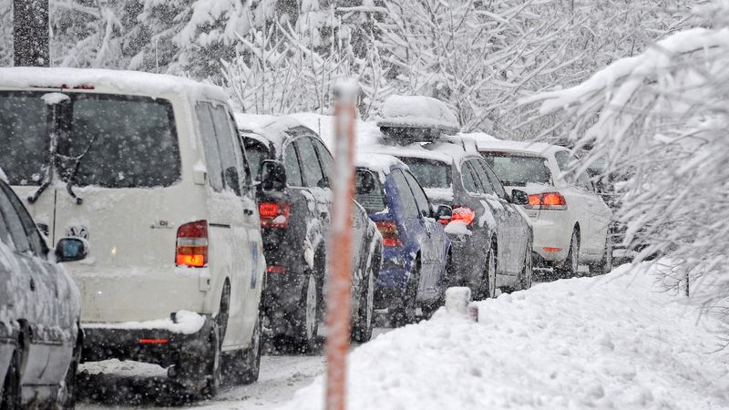 Husté sněžení způsobilo v Rakousku dopravní problémy