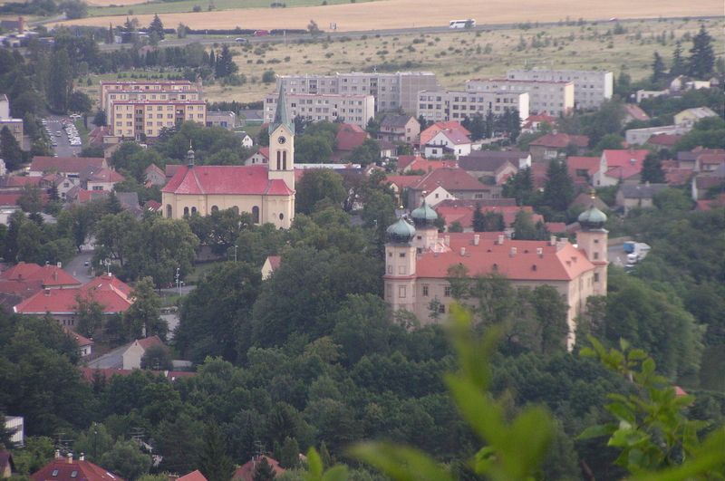 Město Mníšek pod Brdy chystá tradiční Skaleckou pouť. Vystoupí také Aneta Langerová a Václav Neckář.