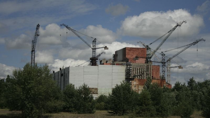 Rozestavěný 5. a 6. blok jaderné elektrárny Černobyl