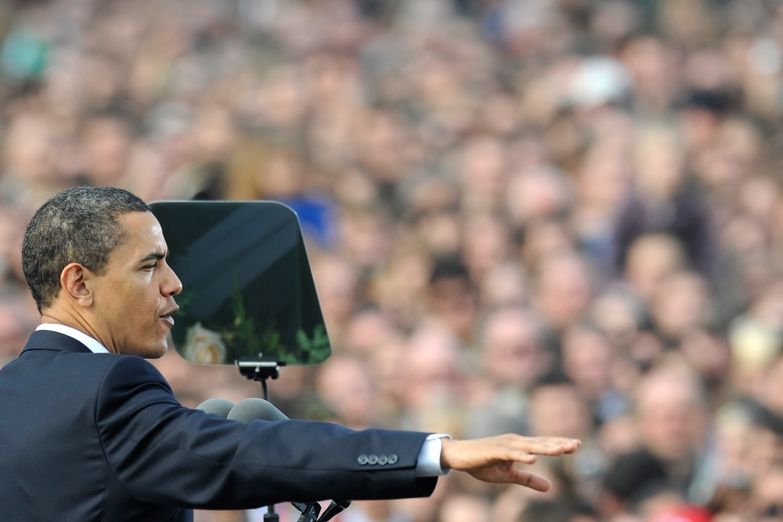 Americký prezident Barack Obama při projevu, který přednesl 5. dubna na Hradčanském náměstí v Praze. 