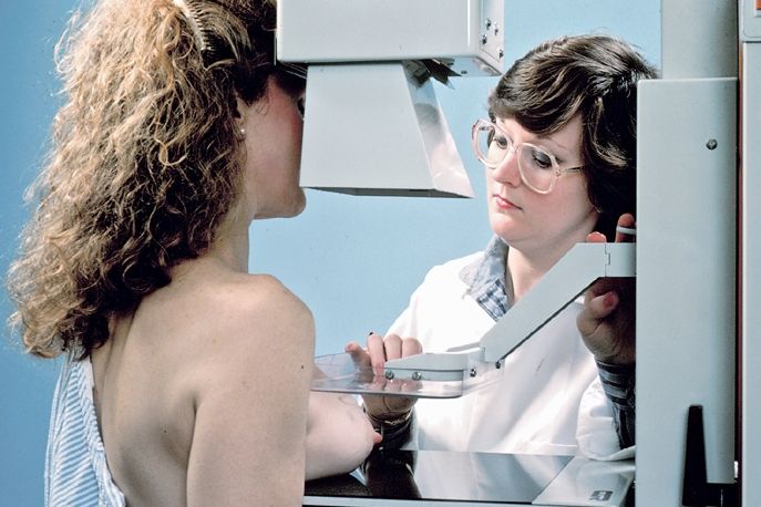 Klasické mamografické vyšetření sice není úplně spolehlivé, ale zachraňuje spousty životů.