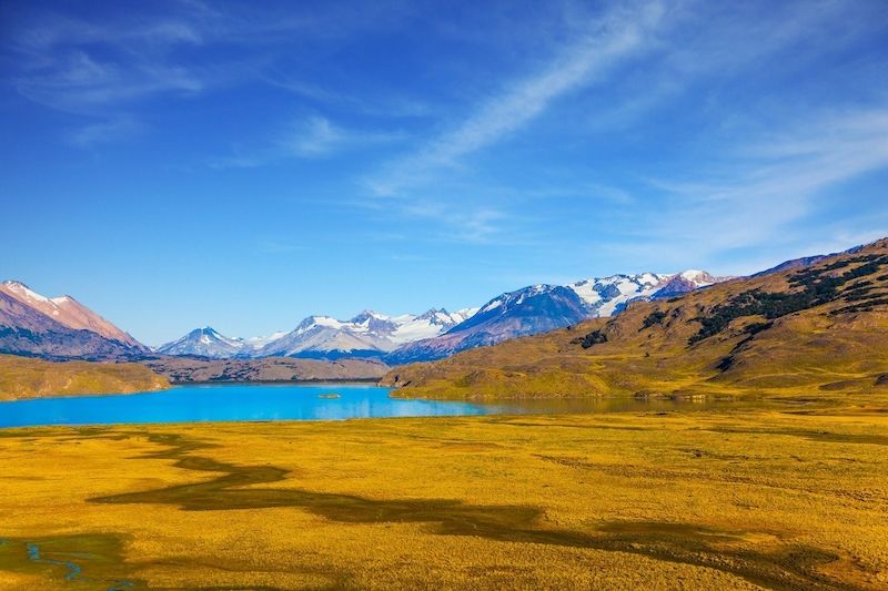 Jezera, hory, rozlehlé travnaté pláně. V Patagonii naleznou turisté snad úplně vše. 