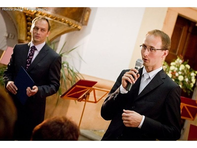Pavel Svoboda (vpravo) je nejen výborný varhaník, ale také dramaturg Mezinárodního hudebního festivalu F.L.Věka.
