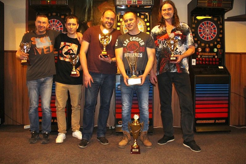 Nejlepších pět hráčů v turnaji
Z leva Podivín Robert, Steidl František, Balouš Zdeněk, Buberle Jan a  Fiala Petr