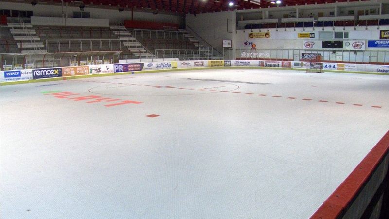 Zimní stadion Eden přivítá na svém plastovém povrchu nejlepší krajské výběry hokejbalistů do 15 let