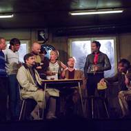 Skoro všichni z Dejvického Divadla roku v Ucpaným systému, inscenaci z roku 2012: zleva Miroslav Krobot, Václav Neužil, Martin Myšička, Hynek Čermák, zády Jaroslav Plesl, Jana Holcová, Martin Pechlát, Petr Víšek a herec roku Ivan Trojan - jako Bůh