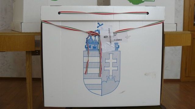 V případě těsného výsledku mohou být oficiální výsledky maďarských voleb zveřejněny až za týden