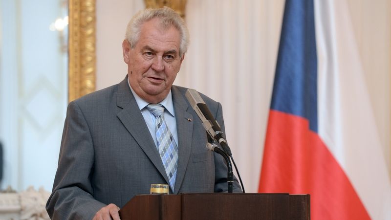 Prezident Miloš Zeman přijal vedoucí zastupitelských úřadů České republiky v zahraničí.