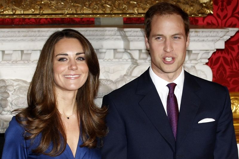 Kate Midlletonová a princ William pózují v londýnském paláci svatého Jakuba 