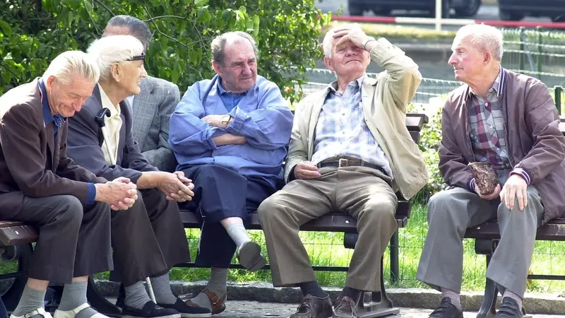 Pracujici Duchodci Mnohdy Odvedou Na Danich Zbytecne Moc Novinky Cz
