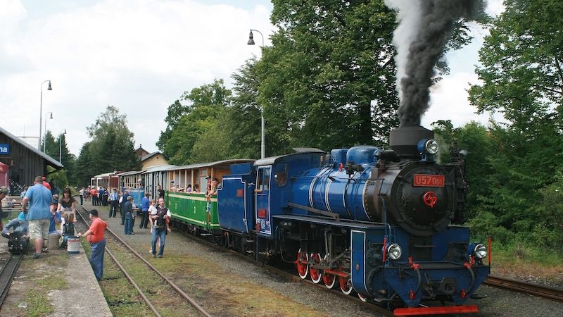 V pondělí 8. května 2017 parní vlak vyjíždí z Třemešné v 10.45 hodin, z Osoblahy se pak na zpáteční cestu vydá v 15.10 hodin. 