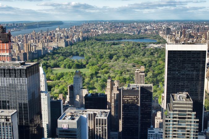 Nejslavnějším parkem New Yorku prý ročně projde 37,5 milionu lidí. Že by někdo stál u vchodů a dělal si čárky?