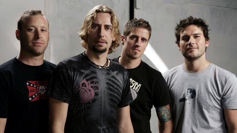 Nickelback, zleva Mike Kroeger (baskytara), Chad Kroeger (zpěv), Daniel Adair (bicí) a Ryan Peake (kytara)