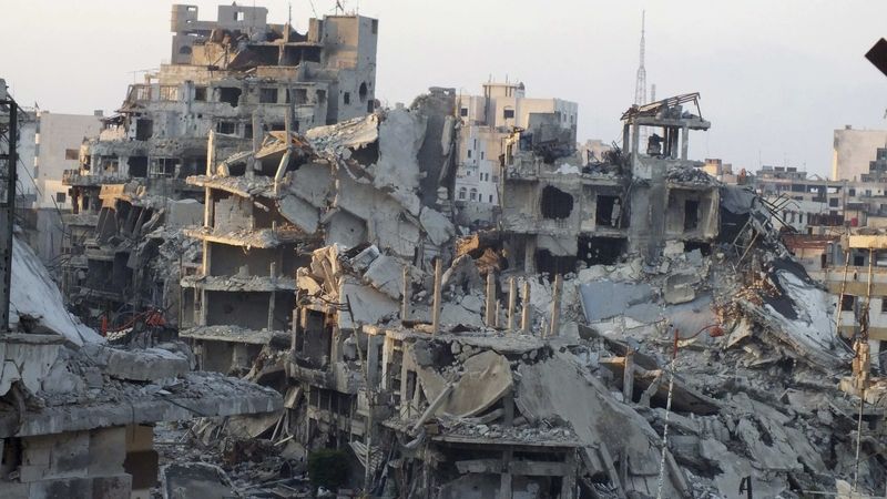 Zničené město Homs.