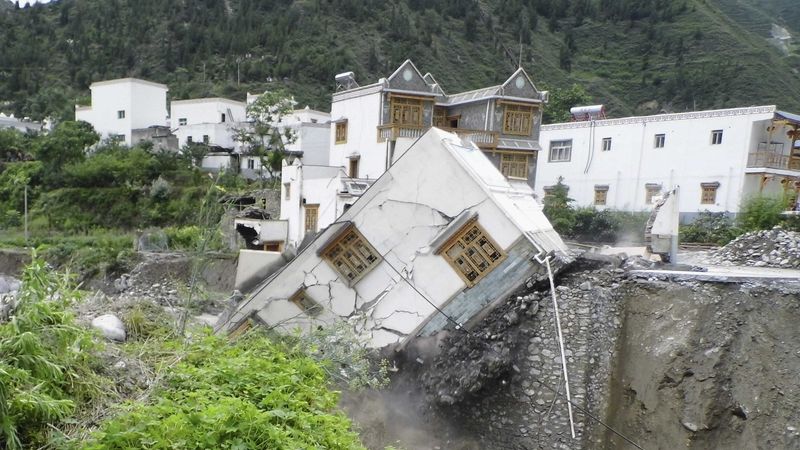 Domy poškozené tajfunem Soulik