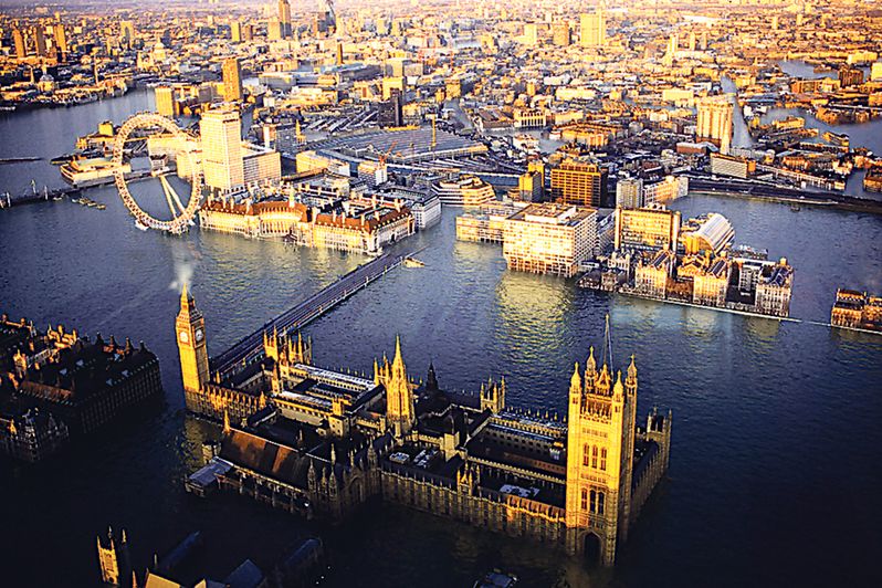 Triková fotografie ukazuje, jak by vypadal Londýn zalitý vodou.
