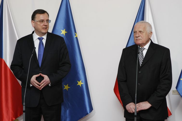 Václav Klaus a Petr Nečas na tiskové konferenci po setkání na jednání vlády. 