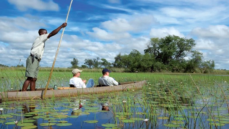 Plavba deltou Okavanga přímo do srdce dvočiny.