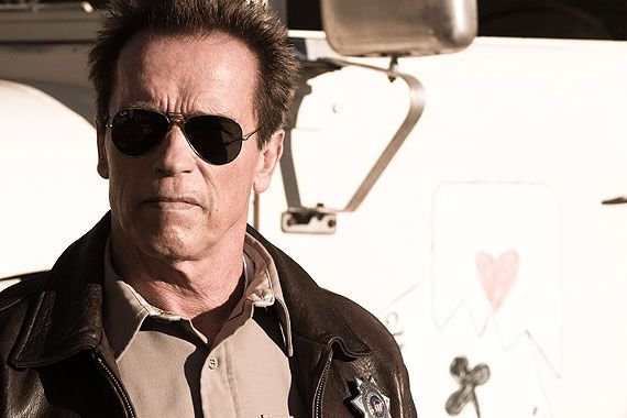 Arnold Schwarzenegger jako šerif před důchodem