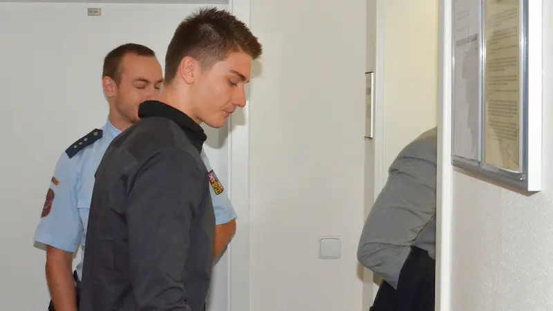 Virtualni Hastereni Youtuberu Skoncilo Realnou Rvackou Novinky Cz